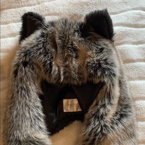 Wolf hat scarf